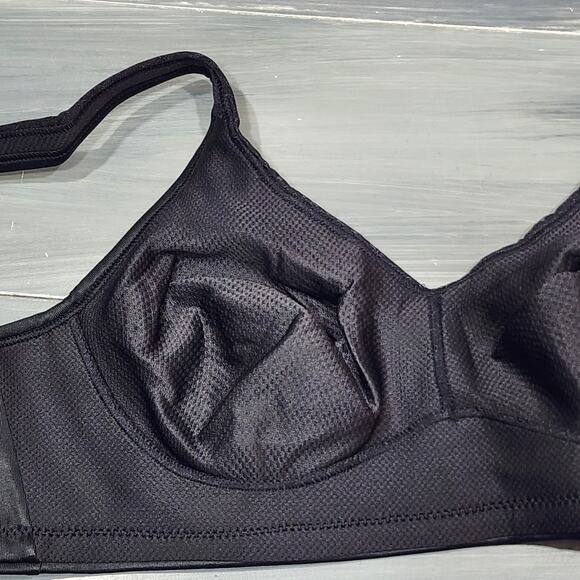 Playtex 4699 18 Hour Bounce Control Convertible Wireless Bra‎ Black 36C - Picture 7 of 13